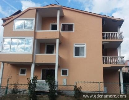 J&S Vacation Home, private accommodation in city Sutomore, Montenegro - Kuca spolja 31